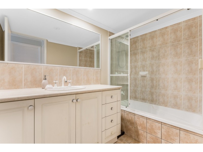 2/69 Marine Parade, Redcliffe QLD 4020