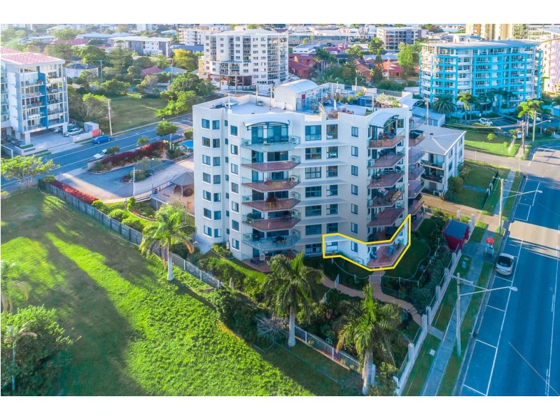 2/69 Marine Parade, Redcliffe QLD 4020