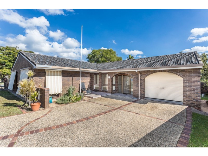 13 CANNA ST, Clontarf QLD 4019