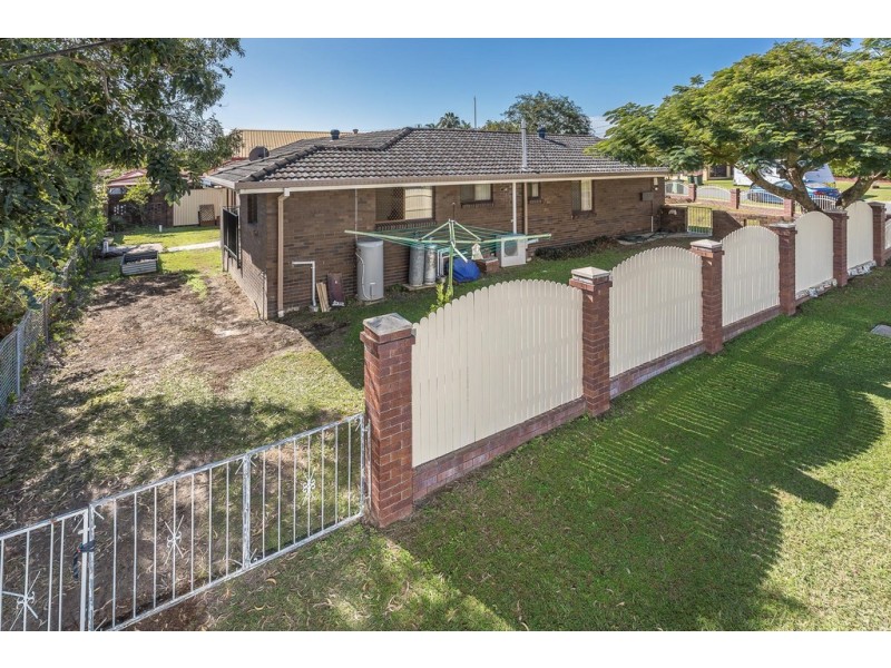 13 CANNA ST, Clontarf QLD 4019