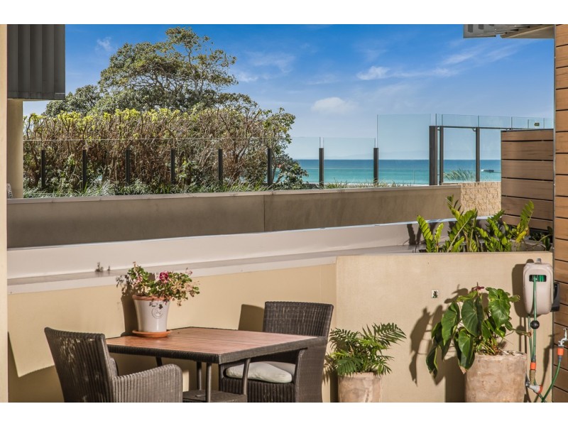 209/99 Marine Parade, Redcliffe QLD 4020