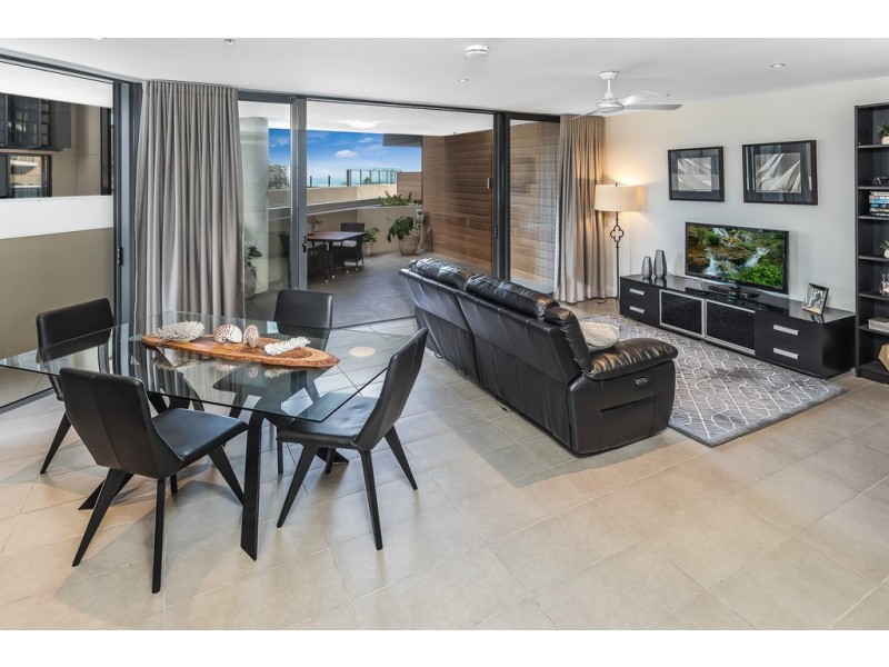 209/99 Marine Parade, Redcliffe QLD 4020
