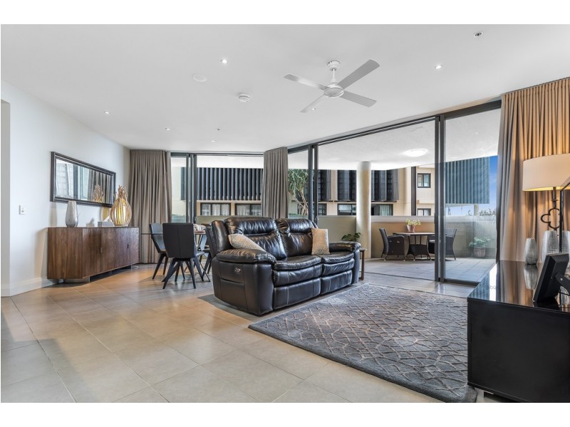 209/99 Marine Parade, Redcliffe QLD 4020