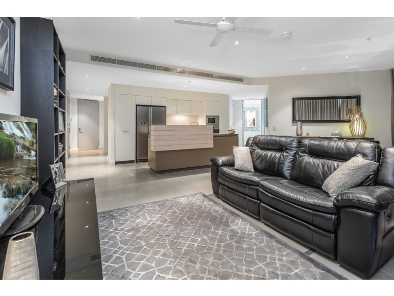 209/99 Marine Parade, Redcliffe QLD 4020