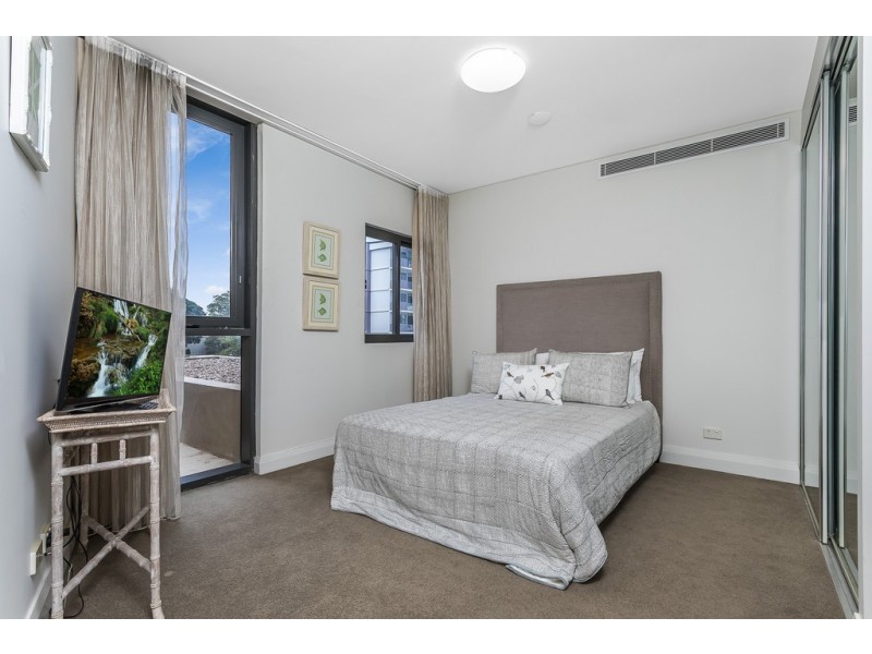 209/99 Marine Parade, Redcliffe QLD 4020