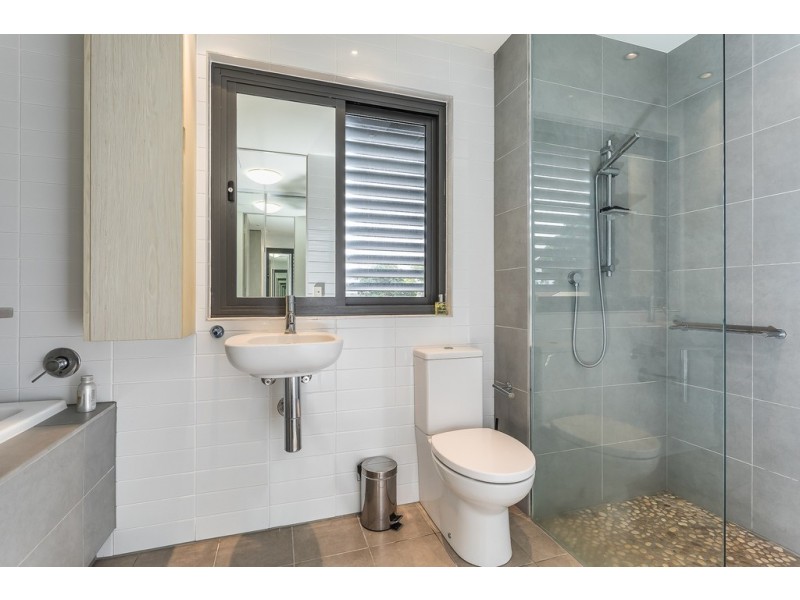 209/99 Marine Parade, Redcliffe QLD 4020