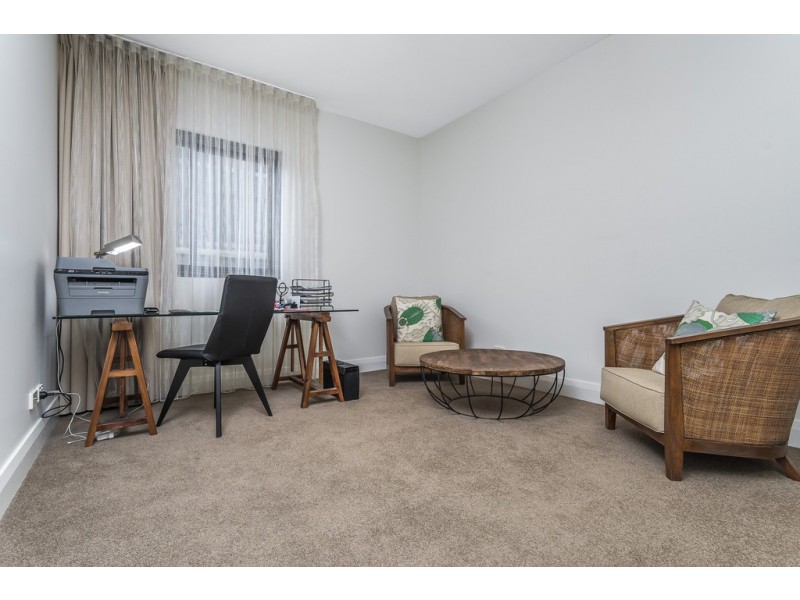 209/99 Marine Parade, Redcliffe QLD 4020