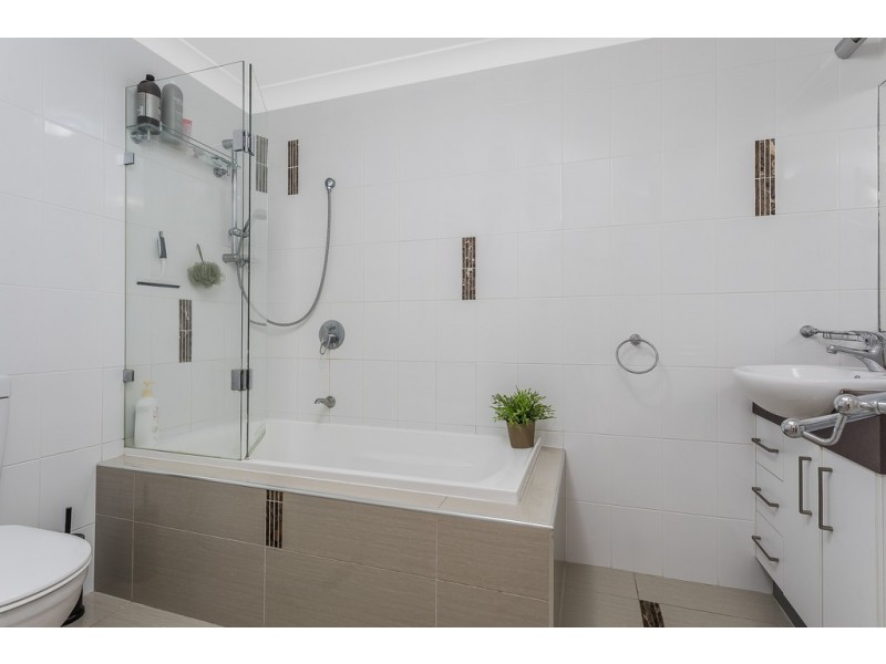 4/15 Lane Street, Clontarf QLD 4019