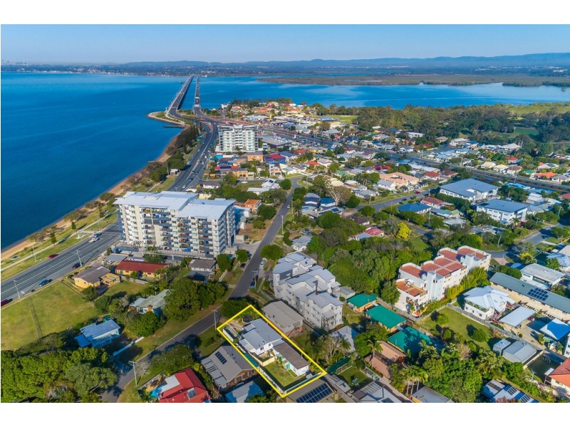 19a/19b Lane St, Clontarf QLD 4019