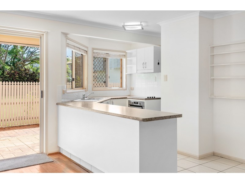 4/2 JOSEPHINE STREET, Redcliffe QLD 4020