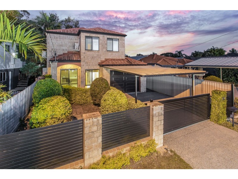 32a Benson St, Scarborough QLD 4020