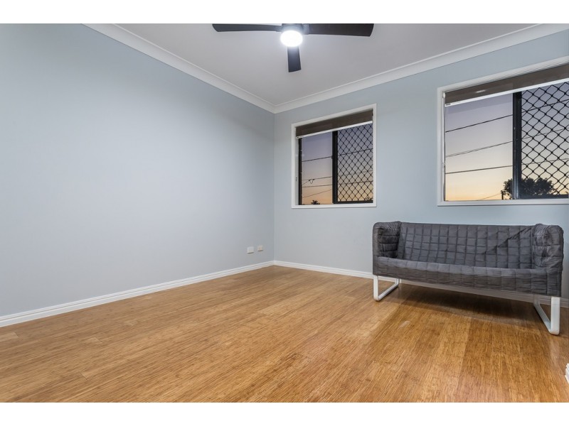 32a Benson St, Scarborough QLD 4020