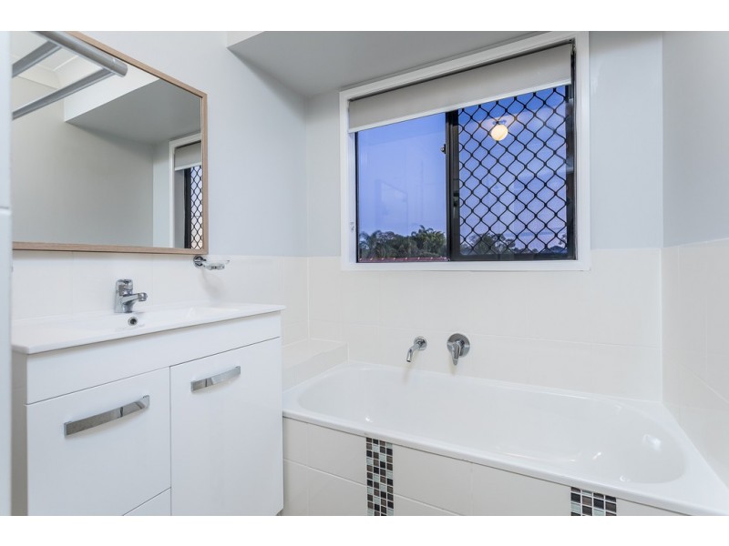 32a Benson St, Scarborough QLD 4020