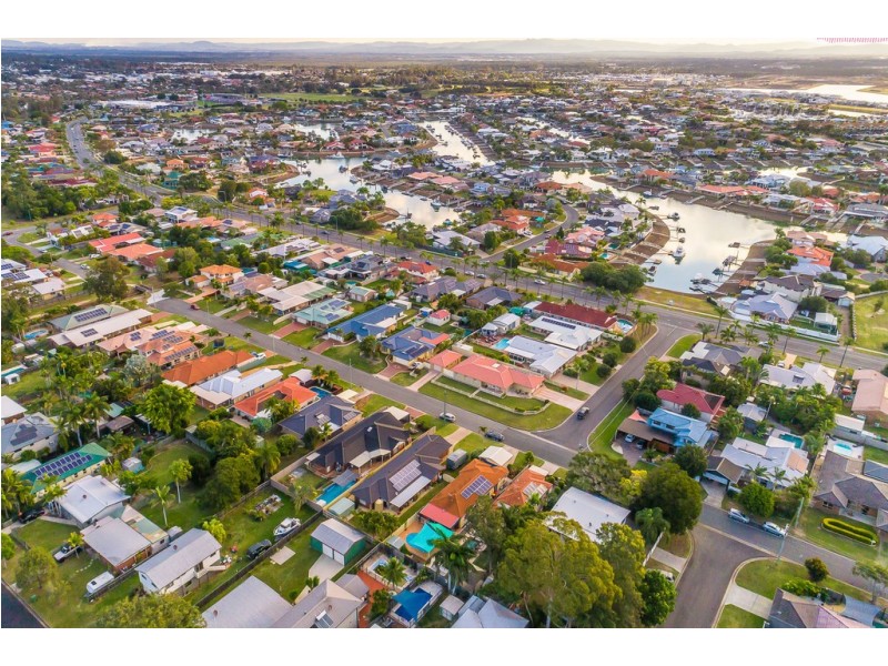 32a Benson St, Scarborough QLD 4020