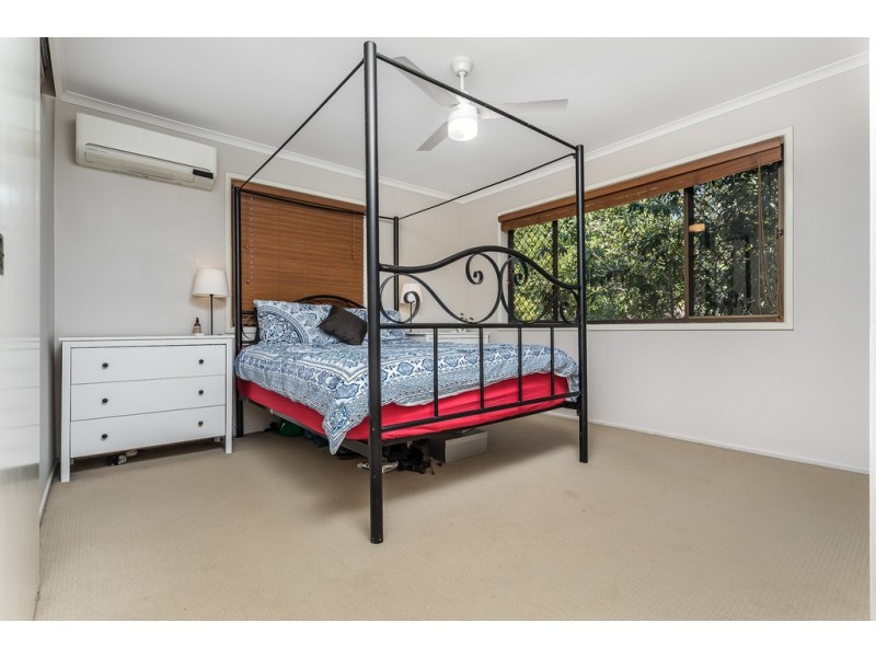 3 ST DENIS COURT, Petrie QLD 4502