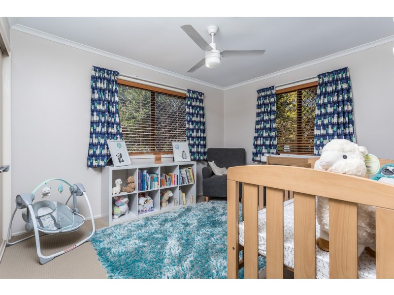 3 ST DENIS COURT, Petrie QLD 4502