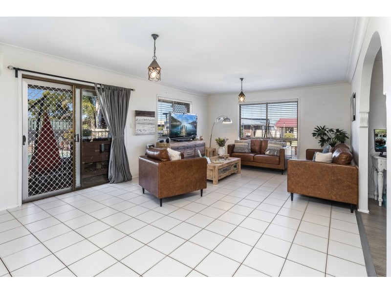 10 DRYSDALE STREET, Rothwell QLD 4022