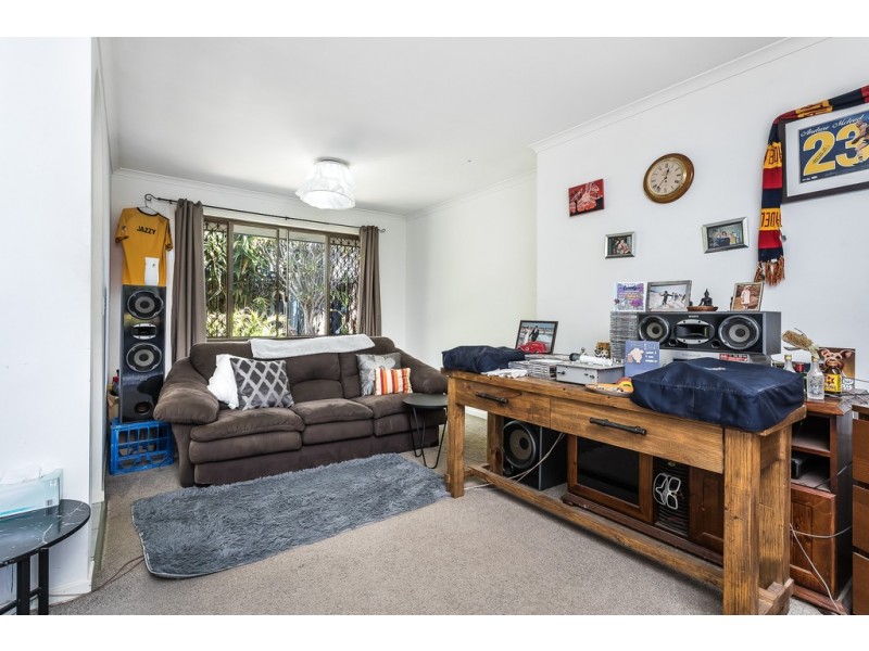 64 RUE MONTAIGNE, Petrie QLD 4502