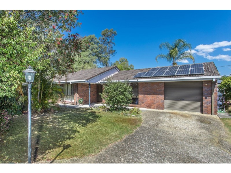 64 RUE MONTAIGNE, Petrie QLD 4502