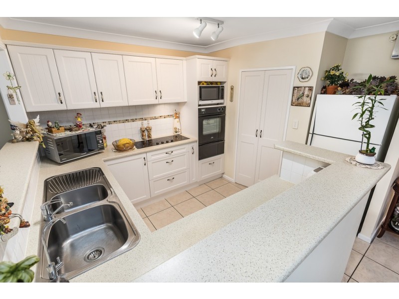 8 Amersham Street, Kippa-ring QLD 4021