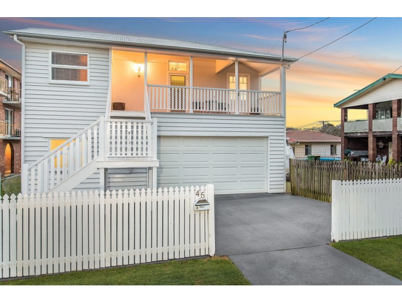 45 Kate St, Woody Point QLD 4019