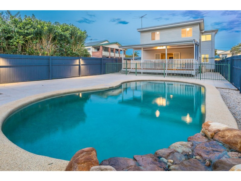 45 Kate St, Woody Point QLD 4019