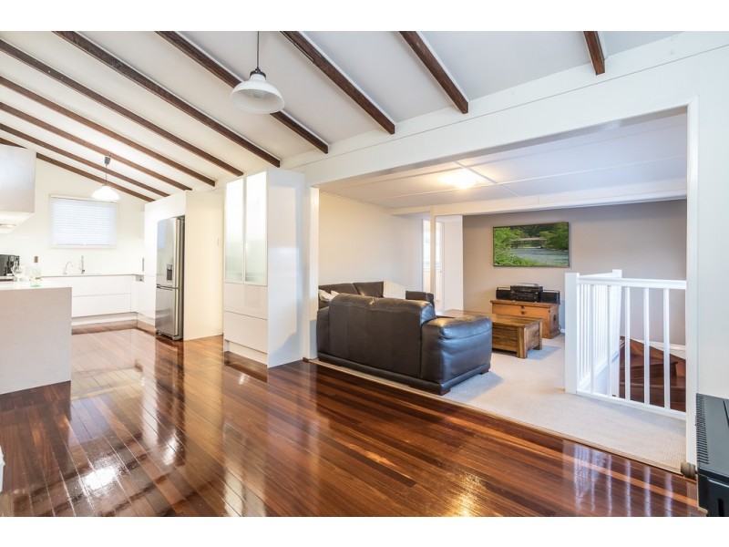 45 Kate St, Woody Point QLD 4019