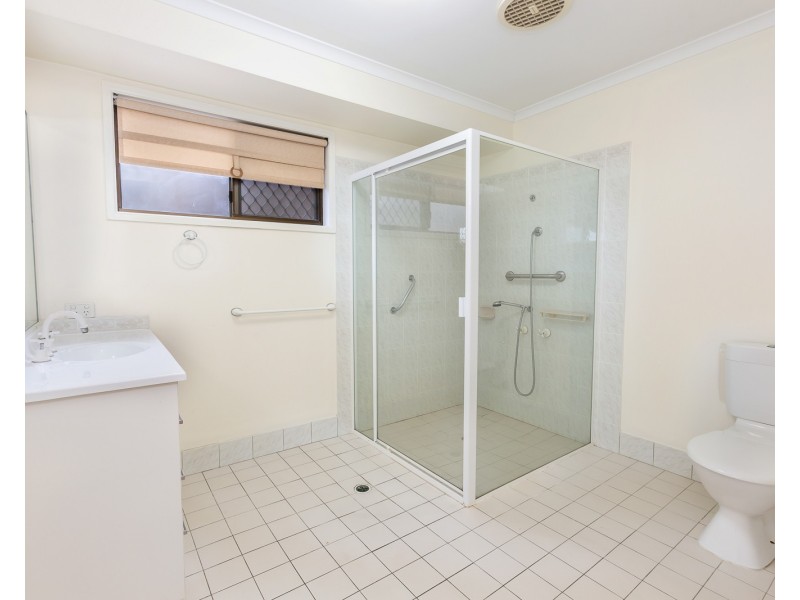27/2 WATTLE ROAD, Rothwell QLD 4022