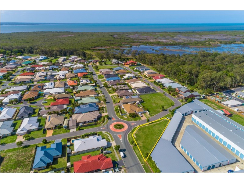 33 Saltwater Drive, Rothwell QLD 4022