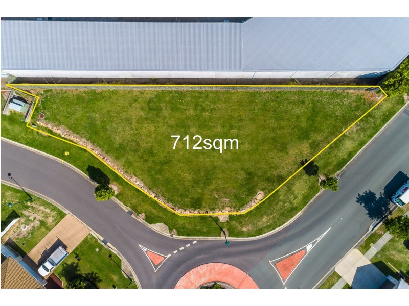 33 Saltwater Drive, Rothwell QLD 4022