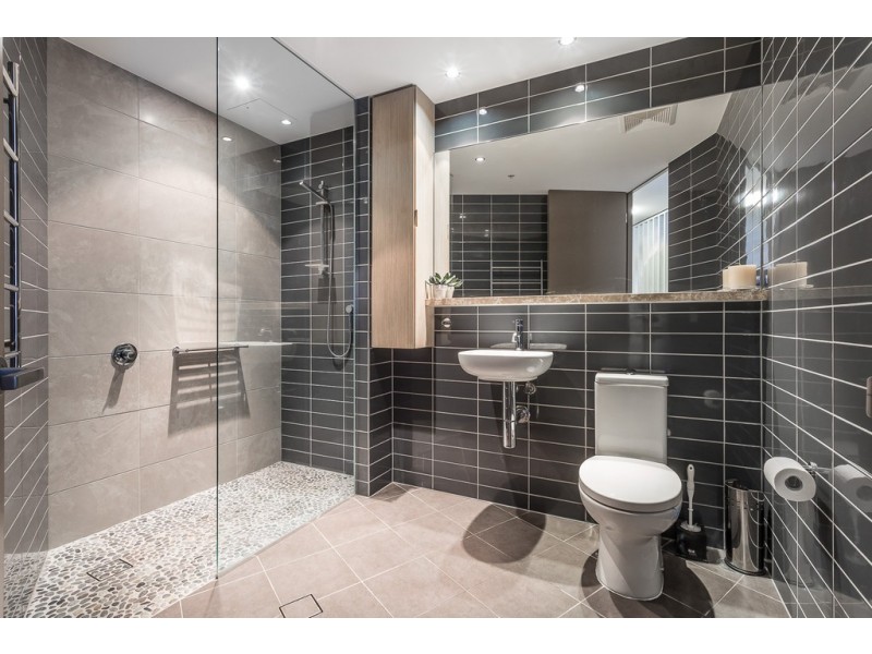 707/99 Marine Parade, Redcliffe QLD 4020