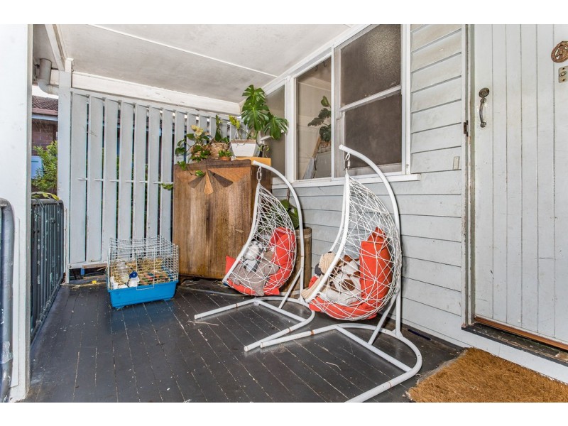 196 Macdonnell Rd, Clontarf QLD 4019