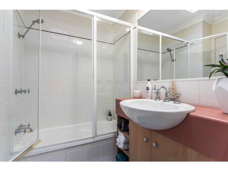 14/156 Griffith Rd, Newport QLD 4020