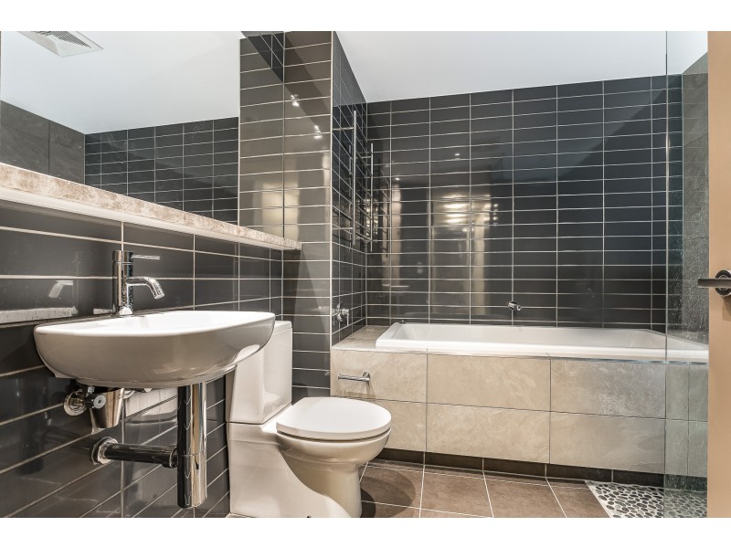 201/99 Marine Pde, Redcliffe QLD 4020