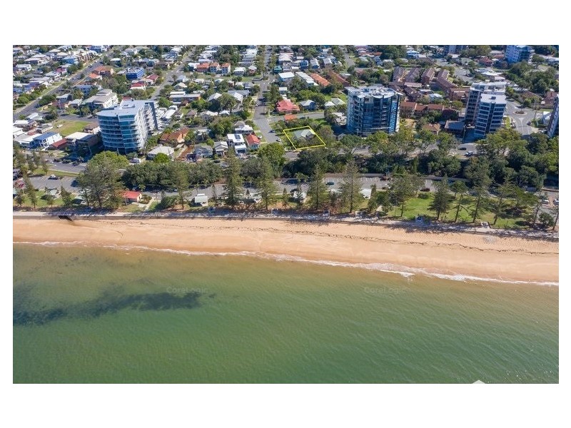 37 Marine Pde, Redcliffe QLD 4020