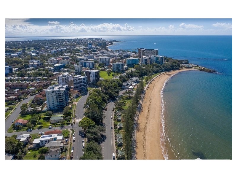 37 Marine Pde, Redcliffe QLD 4020