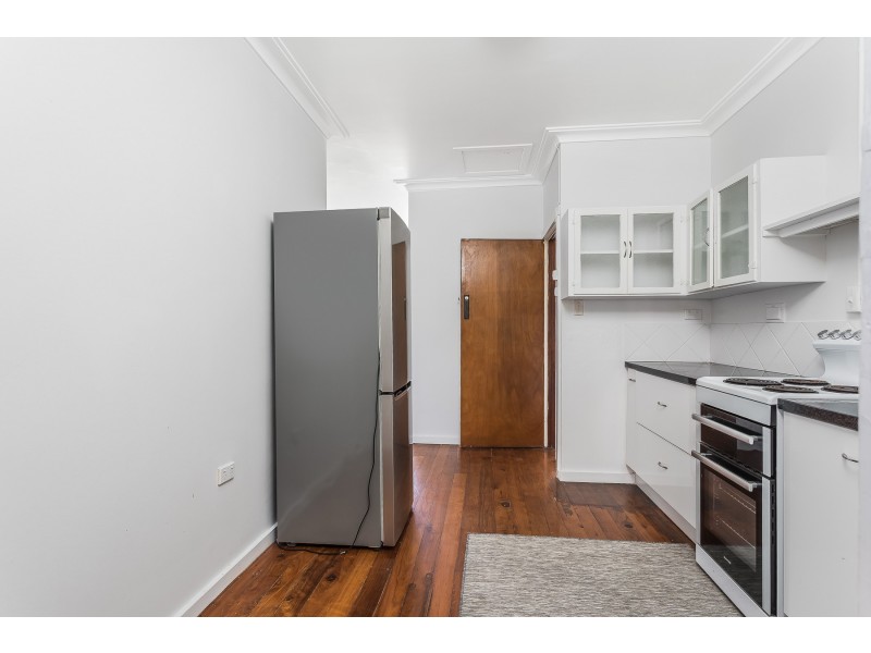 Flat 2 139 Margate Parade, Margate QLD 4019