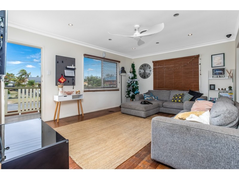 22 Kabura St, Clontarf QLD 4019