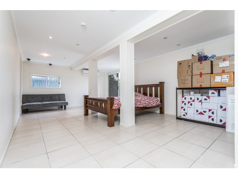 22 Kabura St, Clontarf QLD 4019