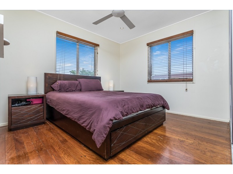 22 Kabura St, Clontarf QLD 4019