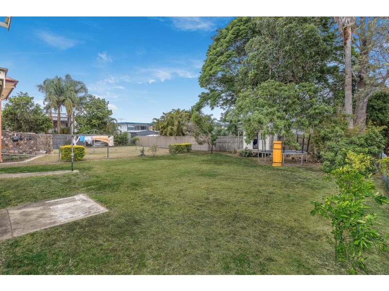 22 Kabura St, Clontarf QLD 4019