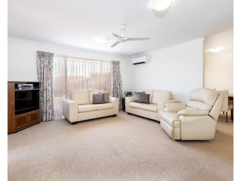 11/2 WATTLE ROAD, Rothwell QLD 4022