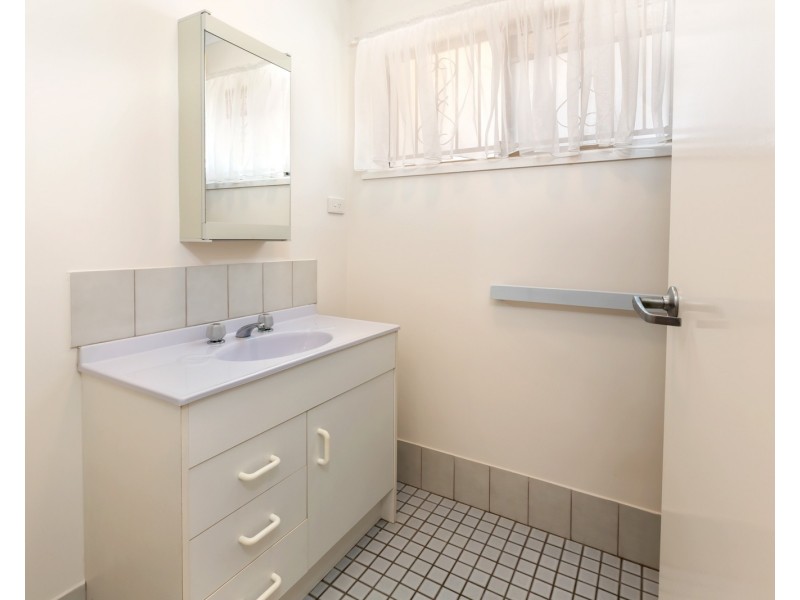 11/2 WATTLE ROAD, Rothwell QLD 4022