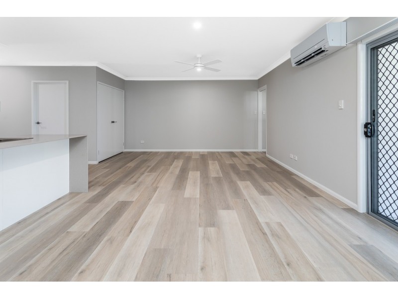 174 Lakeview Promenade, Newport QLD 4020