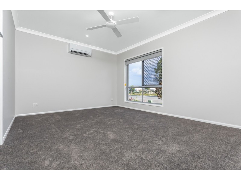 174 Lakeview Promenade, Newport QLD 4020