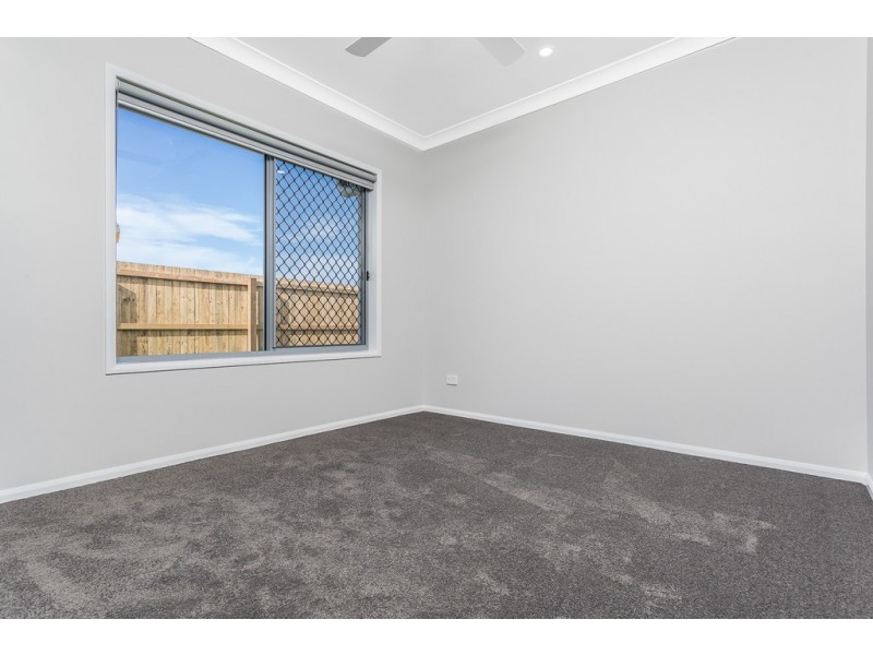 174 Lakeview Promenade, Newport QLD 4020