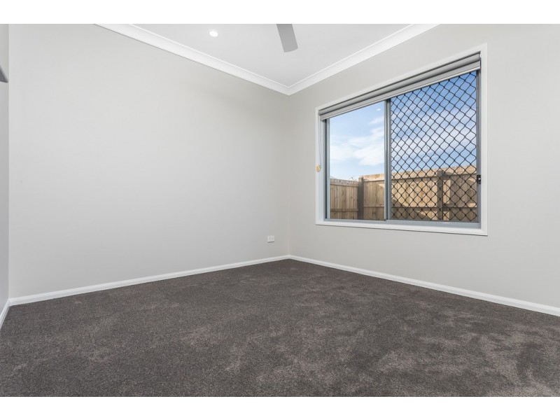 174 Lakeview Promenade, Newport QLD 4020