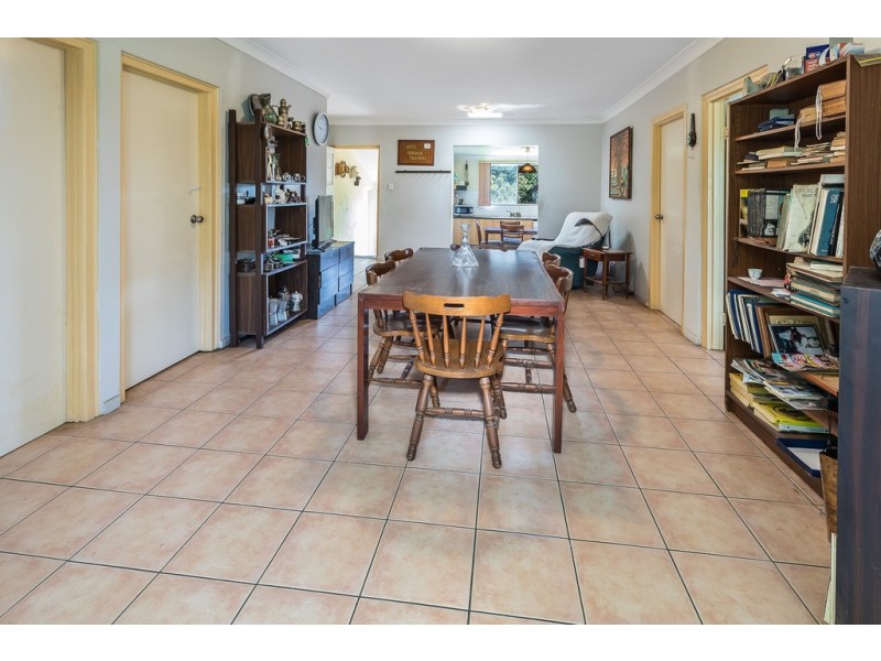 24 Centaur St, Redcliffe QLD 4020