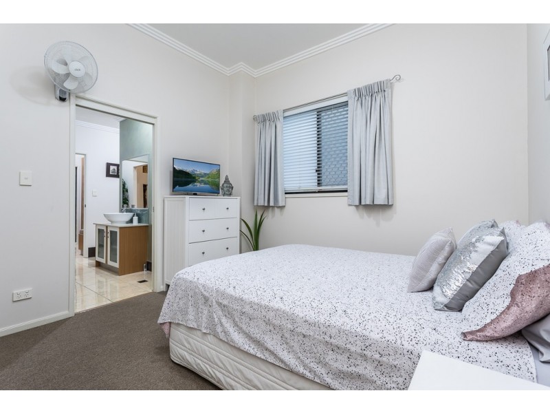 3 Webb St, Margate QLD 4019