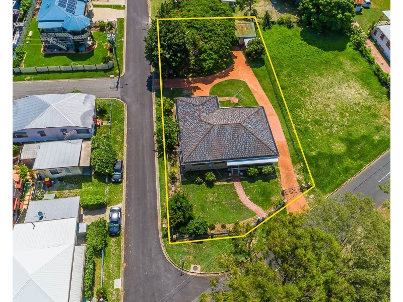47 Esplanade, Deception Bay QLD 4508